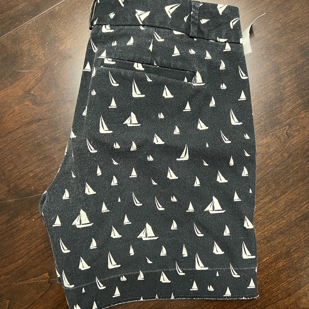 Sailboat Print Black Shorts